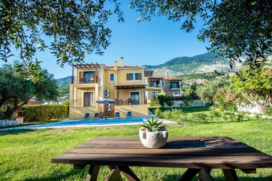 Irida Villa *
